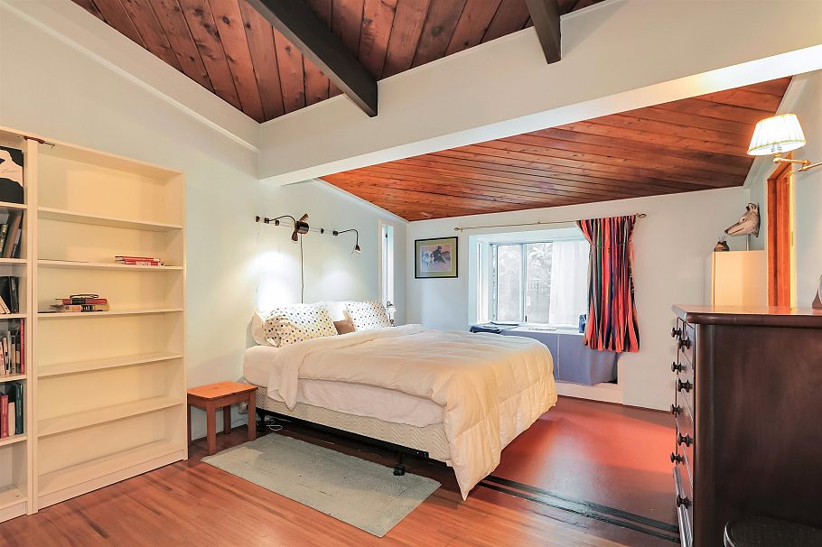 957 Essex Road North Vancouver, BC - 14