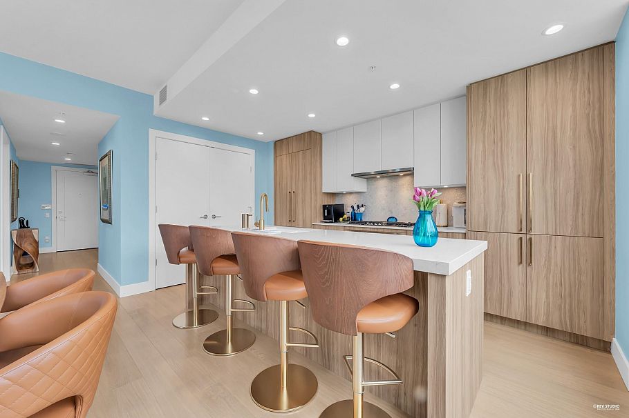 1101 2375 Emery Court North Vancouver, BC - 6