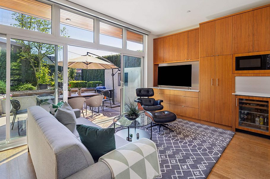 626 E 22 Avenue Vancouver, BC - 11