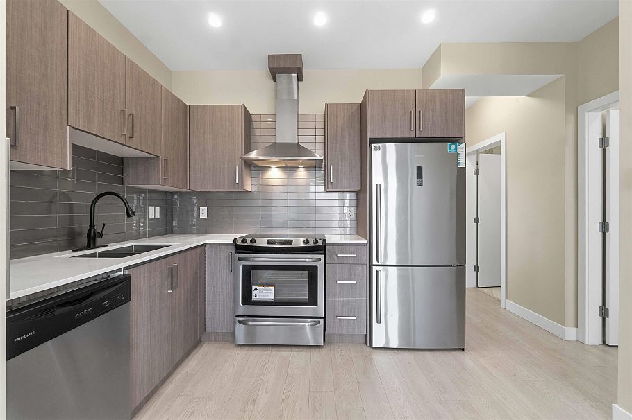 PH6 1838 Renfrew Street Vancouver, BC - 9
