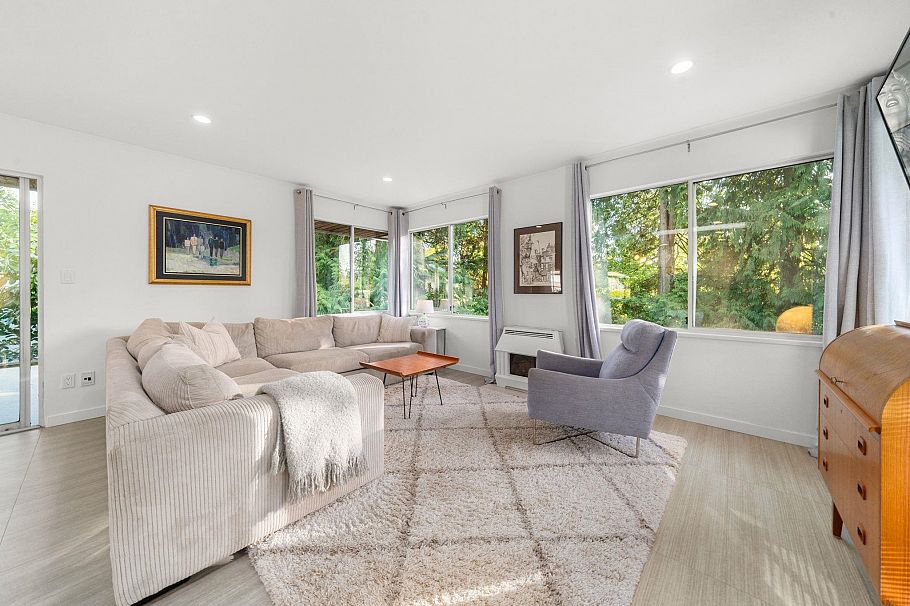 2289 Whitman Avenue North Vancouver, BC - 18