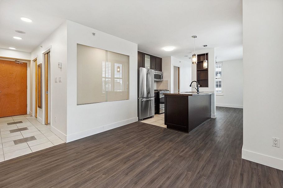 2002 989 Richards Street Vancouver, BC - 4