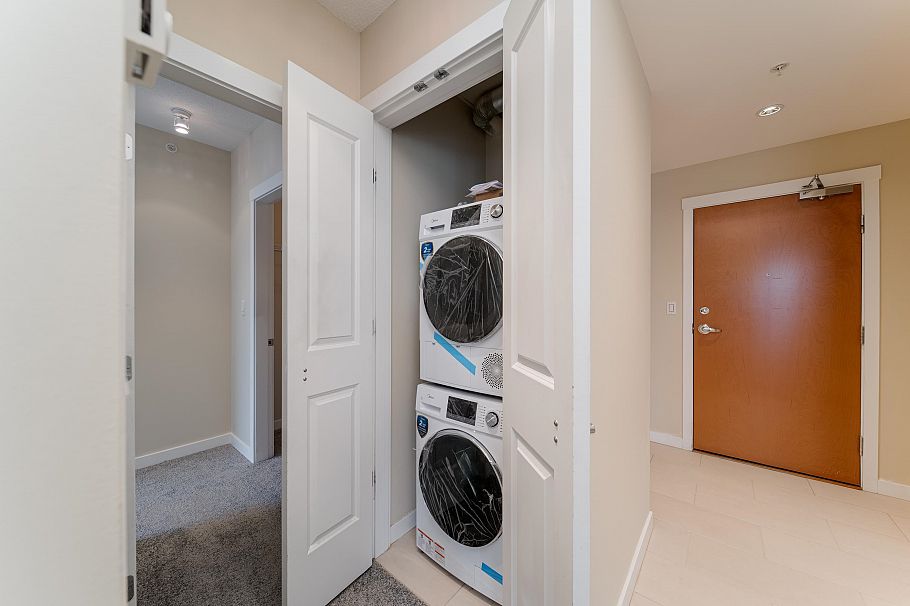 702 2688 West Mall Vancouver, BC - 20