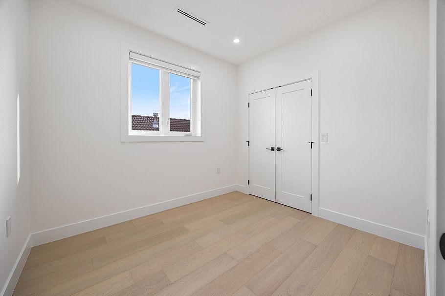 1 7361 Fraser Street Vancouver, BC - 26