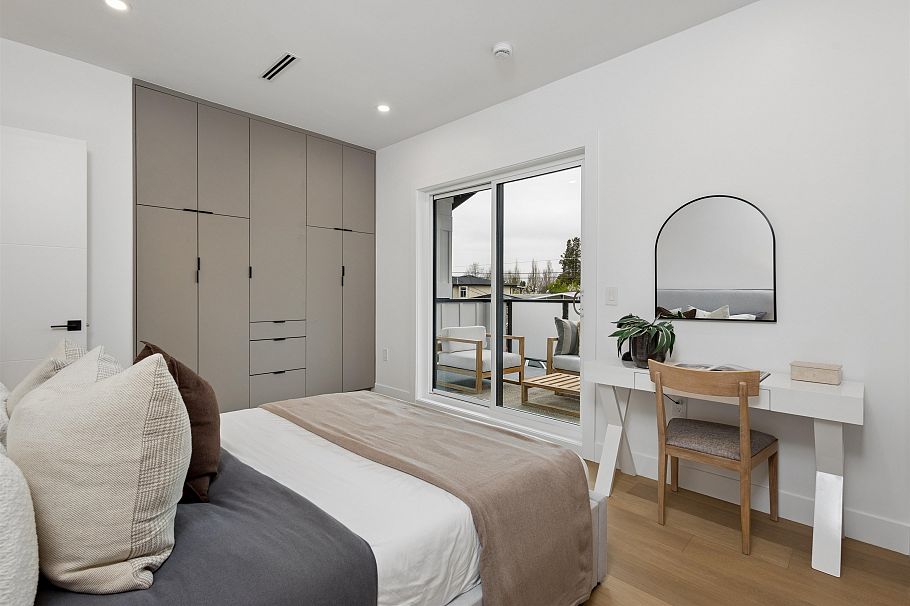 2 3639 E 46th Avenue Vancouver, BC - 20