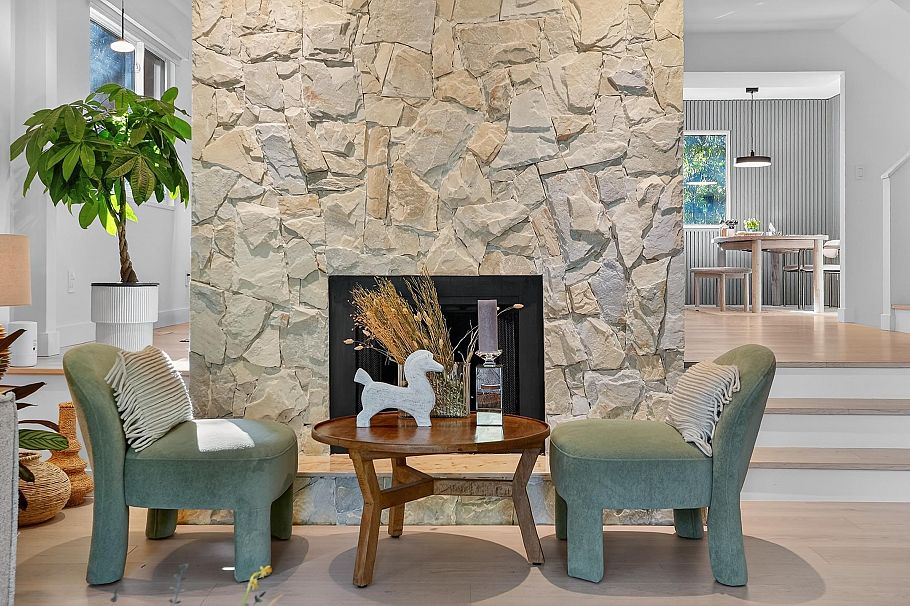 2221 Bowser Avenue North Vancouver, BC - 11