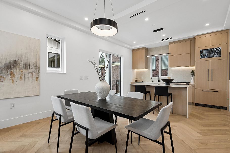 1 3637 E 46th Avenue Vancouver, BC - 8