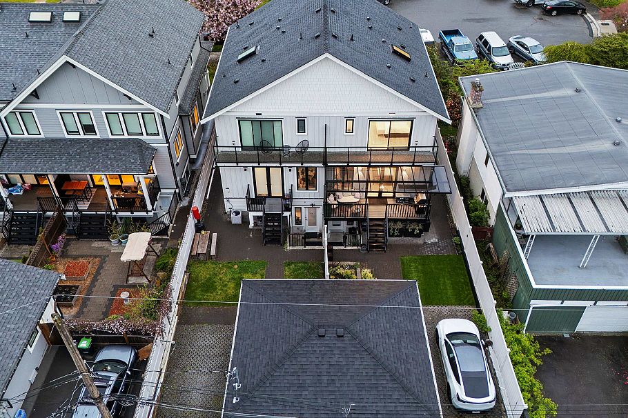 1440 E 17th Avenue Vancouver, BC - 36