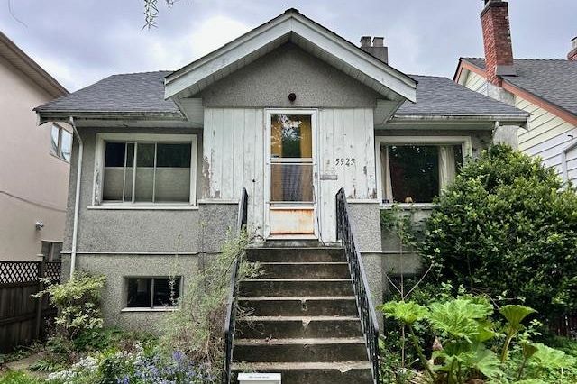 5925 Chester Street Vancouver, BC - 1
