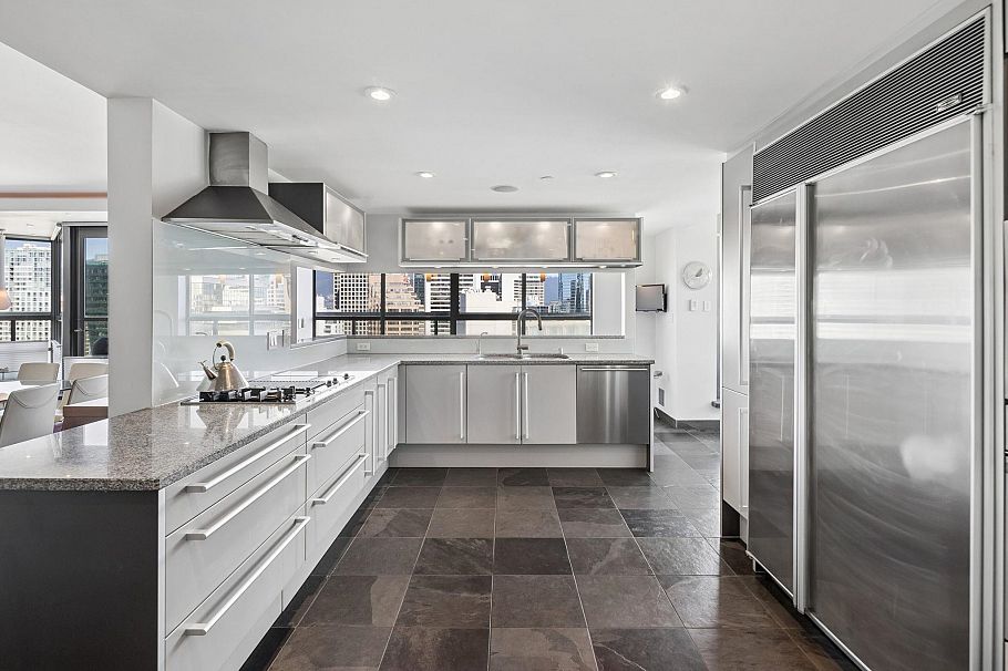 2301 909 Burrard Street Vancouver, BC - 8