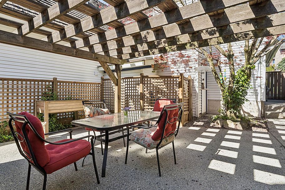 408 E 2nd Street North Vancouver, BC - 16