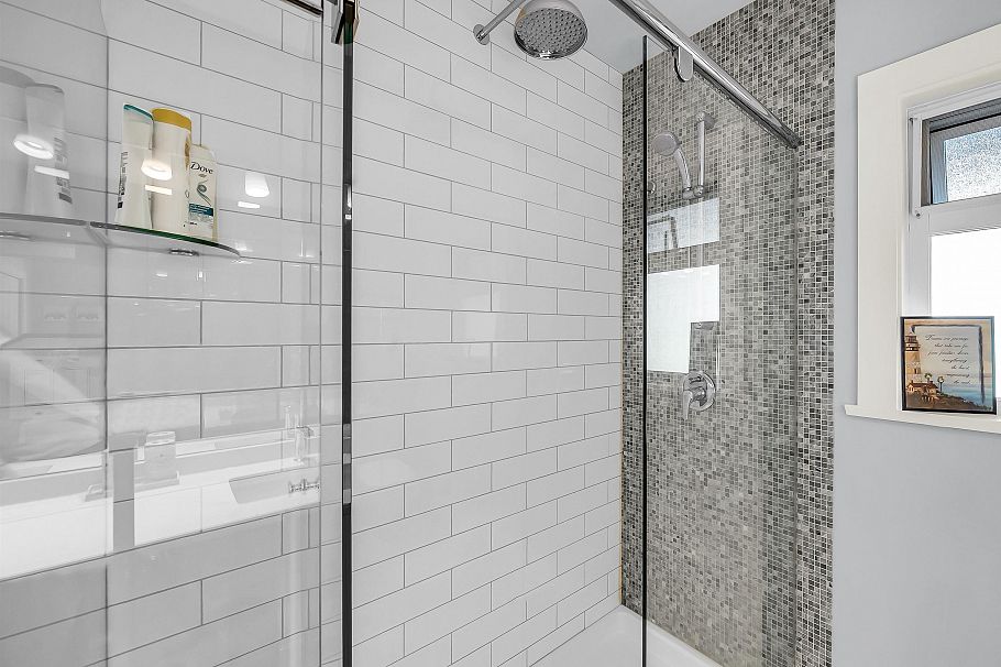 938 Beaumont Drive North Vancouver, BC - 17