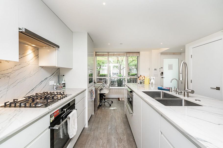 938 Beatty Street Vancouver, BC - 7