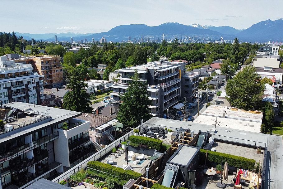 605 5085 Main Street Vancouver, BC - 1