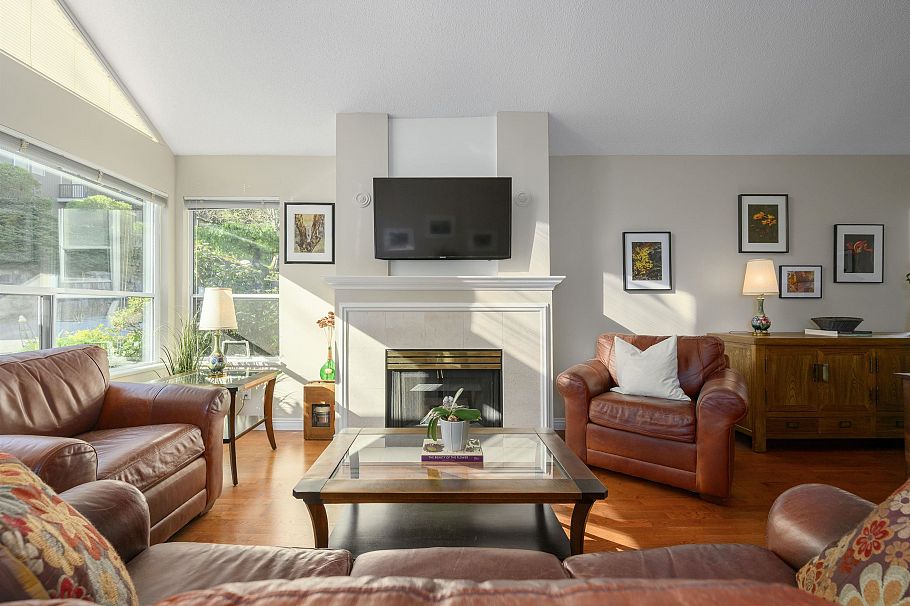 29 4055 Indian River Drive North Vancouver, BC - 3