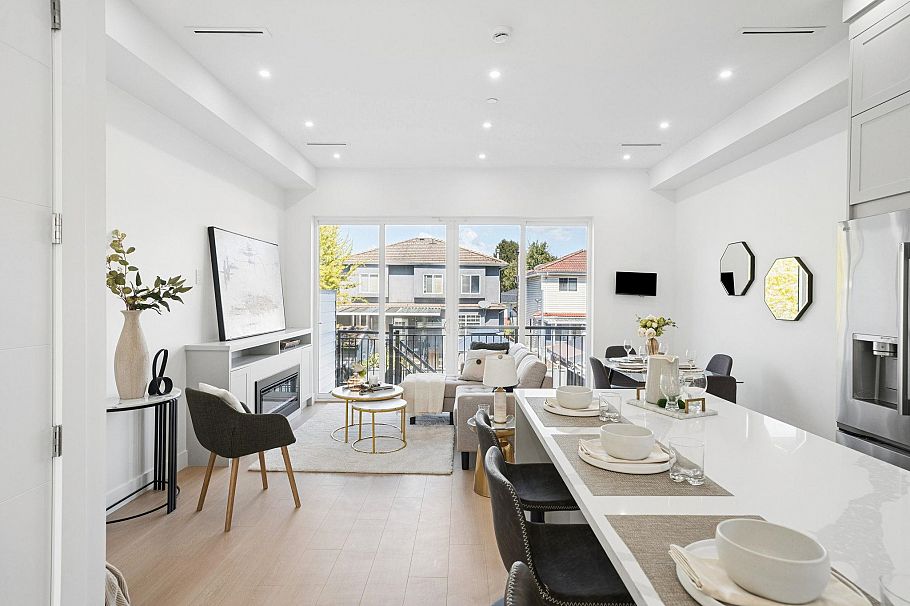 2 1005 E 55th Avenue Vancouver, BC - 14