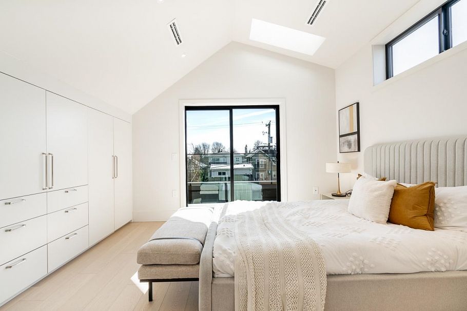 2 372 E 37 Avenue Vancouver, BC - 18