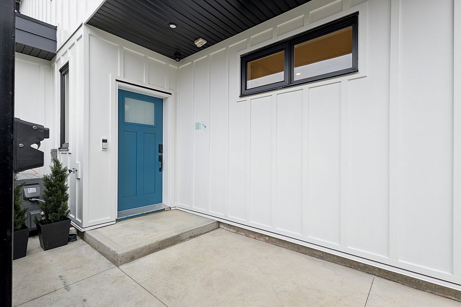 2 3639 E 46th Avenue Vancouver, BC - 30