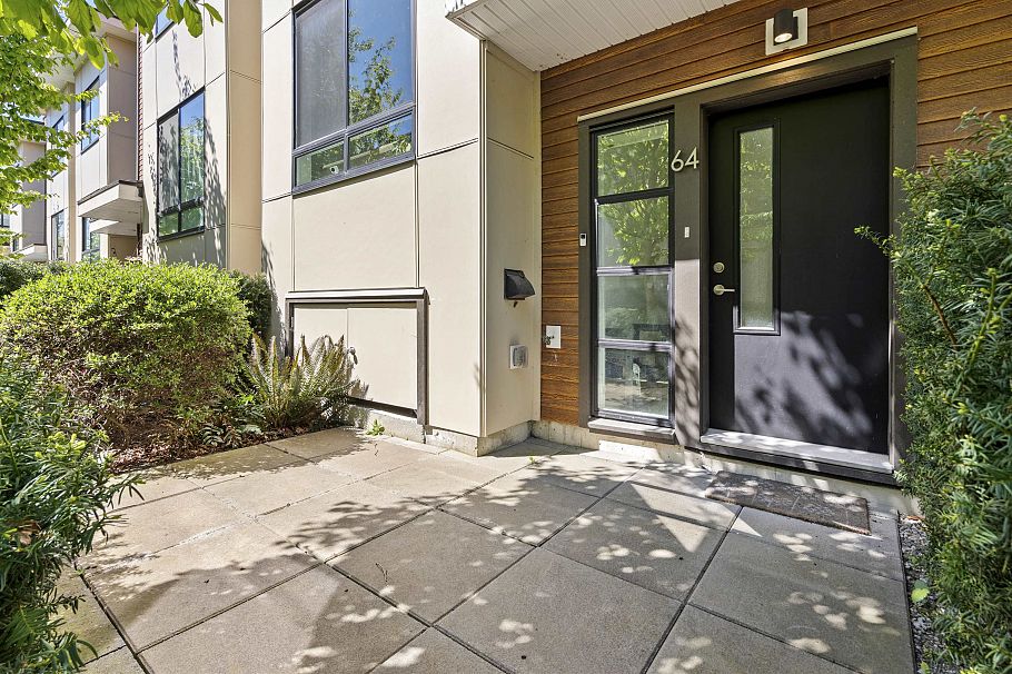 64 10199 River Drive Richmond, BC - 3