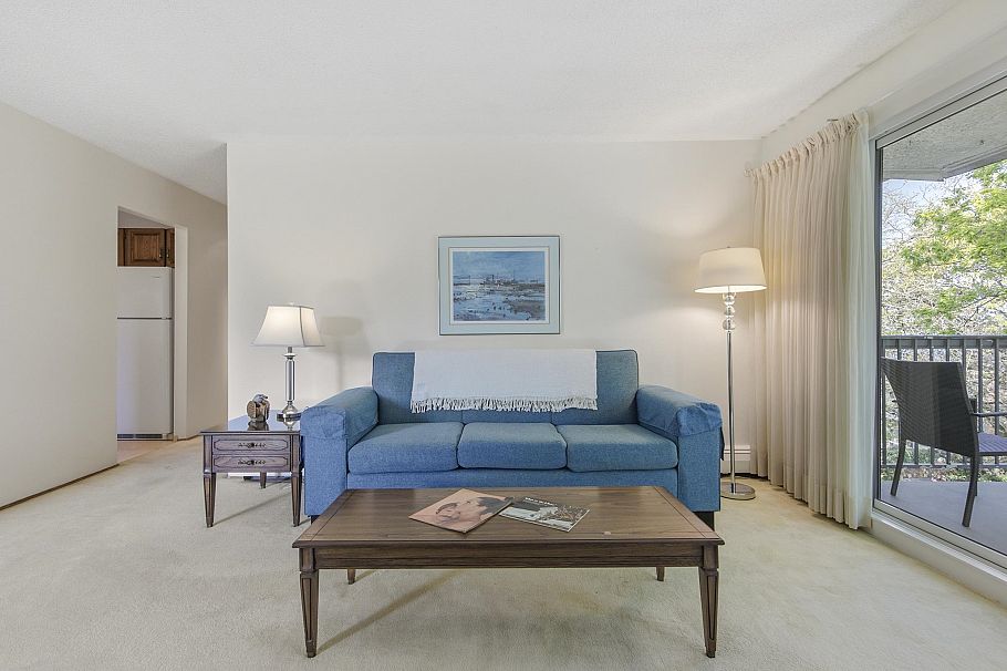 302 2320 Trinity Street Vancouver, BC - 4