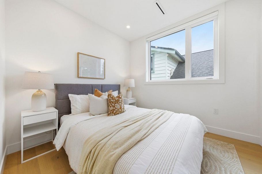 1 3708 W 18th Avenue Vancouver, BC - 27