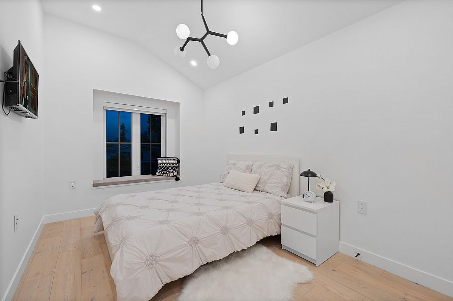 1440 E 17th Avenue Vancouver, BC - 24