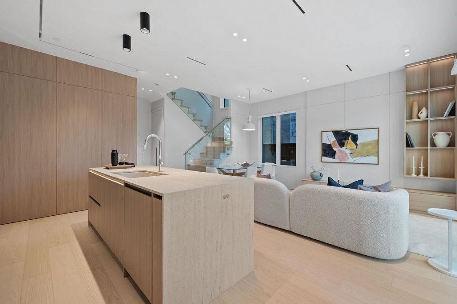 1 2935 W 15th Avenue Vancouver, BC - 6