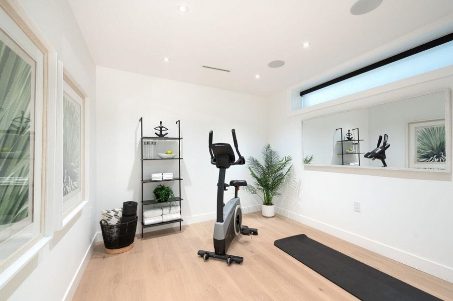 3679 Pandora Street Vancouver, BC - 28