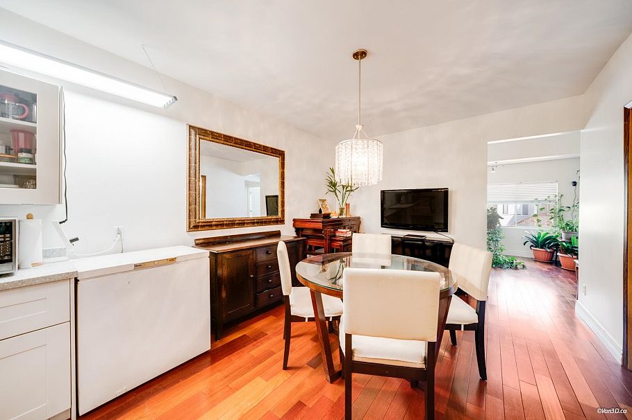 166 E 24th Avenue Vancouver, BC - 6