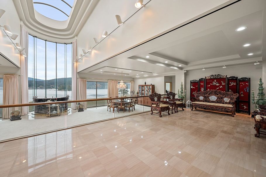 828 Beachview Drive North Vancouver, BC - 11
