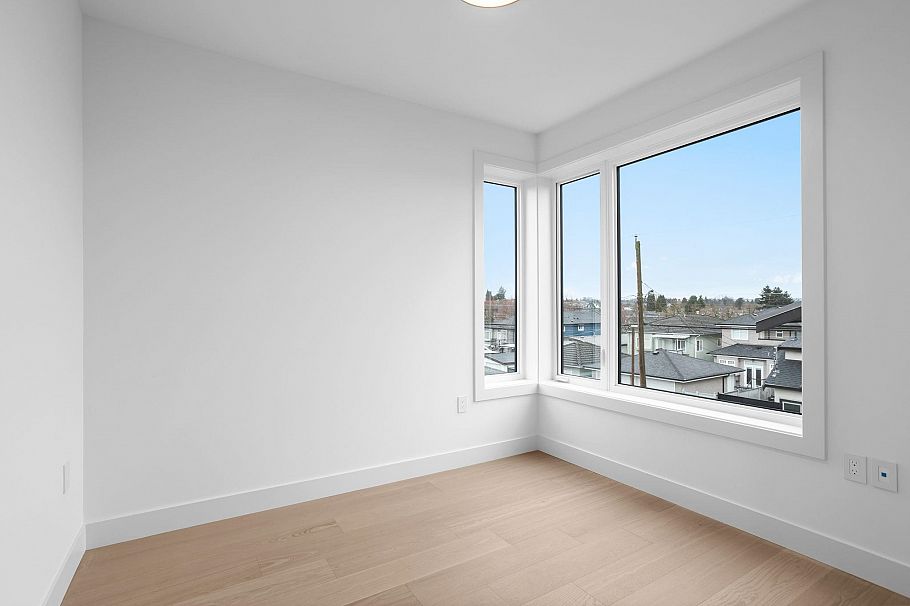 2 3275 Graveley Street Vancouver, BC - 13