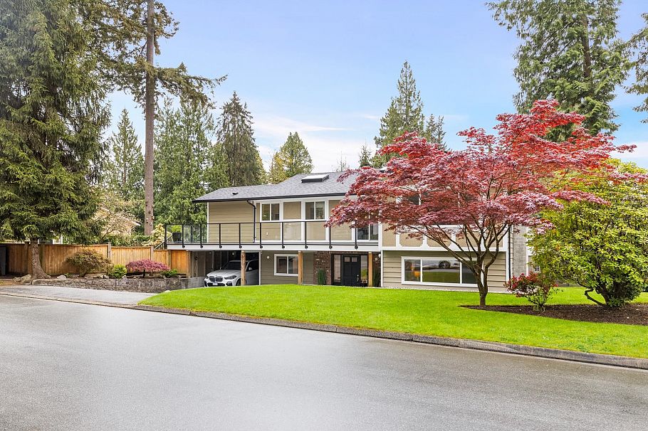 2511 Boswell Avenue North Vancouver, BC - 28