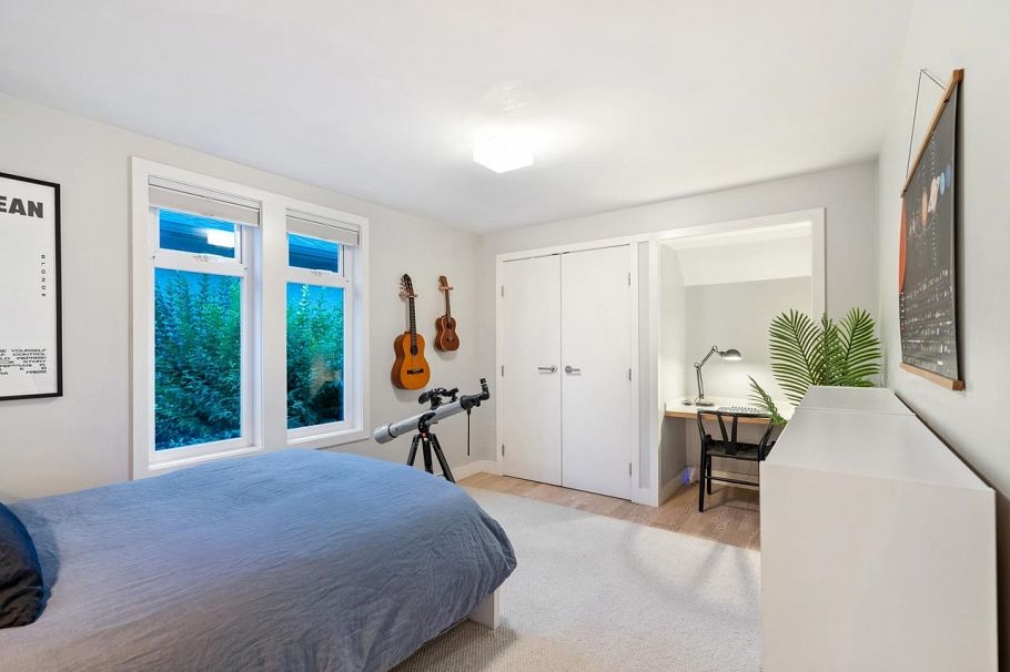 855 E 22nd Avenue Vancouver, BC - 25