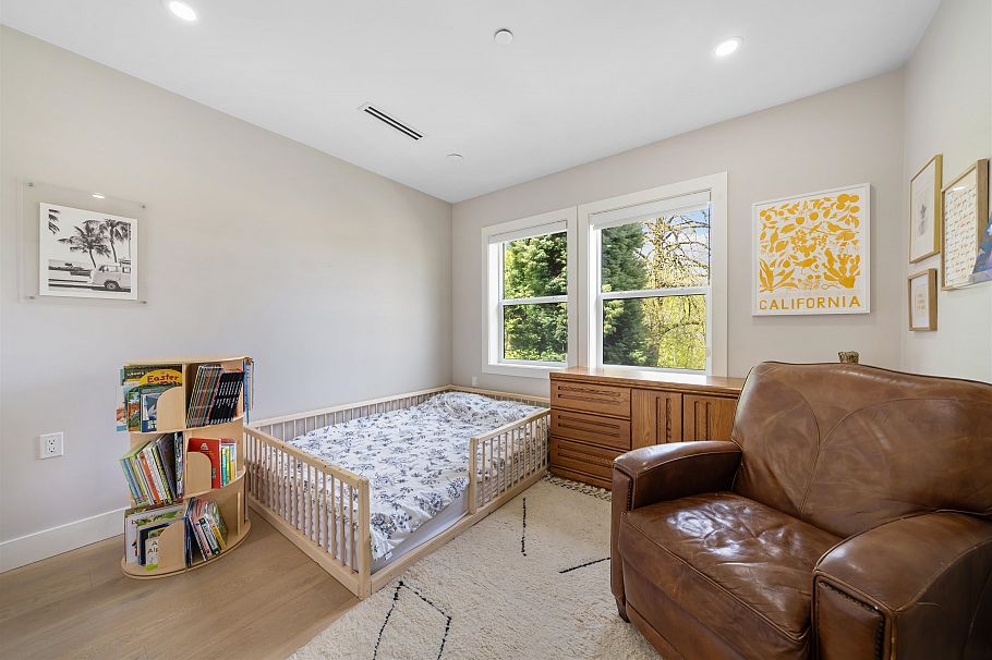 1758 E 14th Avenue Vancouver, BC - 16