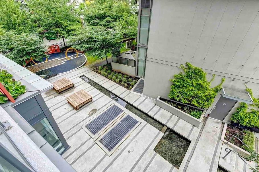 303 111 E 1st Avenue Vancouver, BC - 18