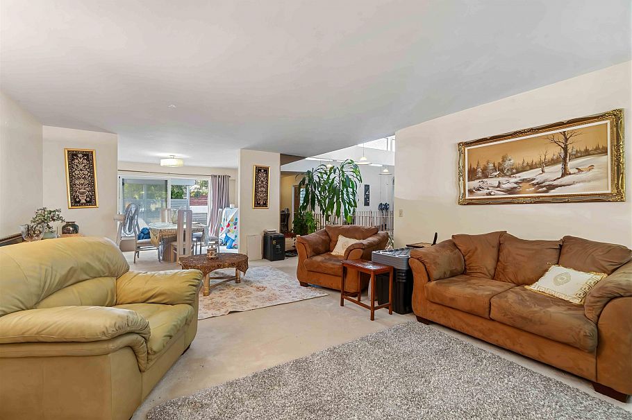 5989 Fremlin Street Vancouver, BC - 5