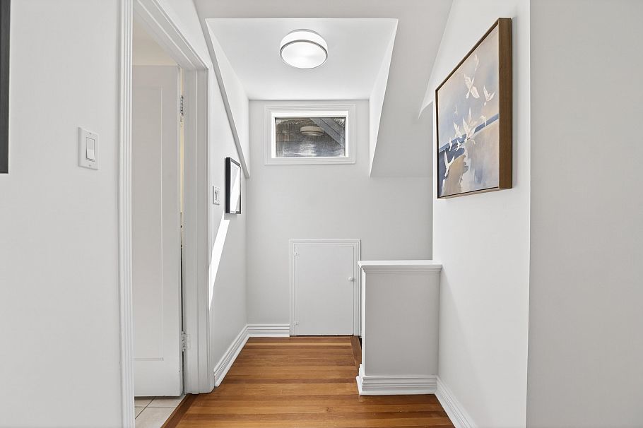 1009 E 14th Avenue Vancouver, BC - 16