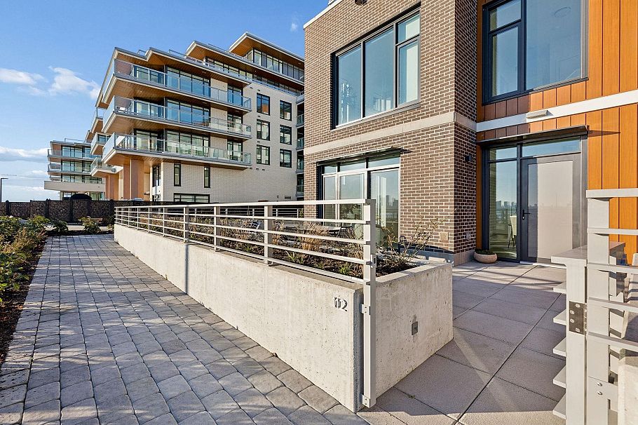 TH112 755 Harbourside Drive North Vancouver, BC - 14