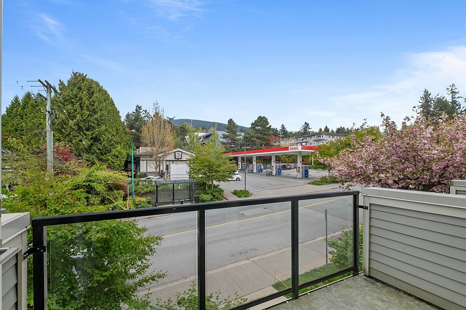 5 115 W Queens Road North Vancouver, BC - 14