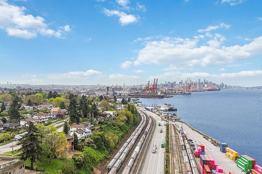 2497 Wall Street Vancouver, BC - 8