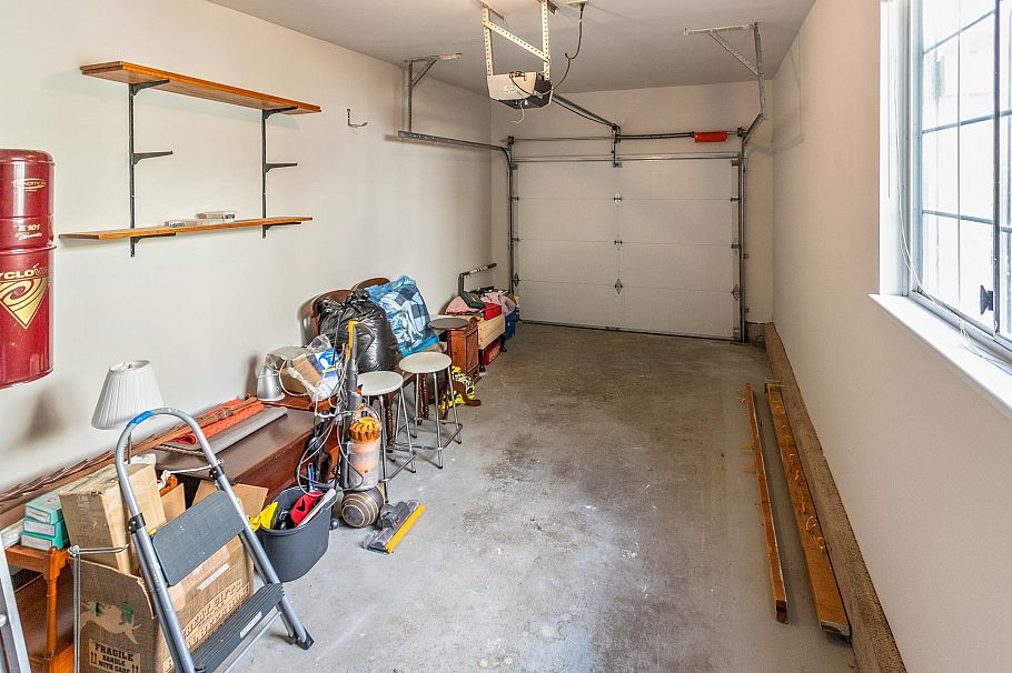 10 3939 Indian River Drive North Vancouver, BC - 31