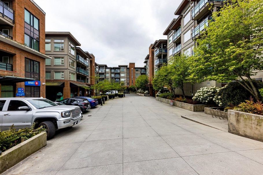 302 1677 Lloyd Avenue North Vancouver, BC - 28