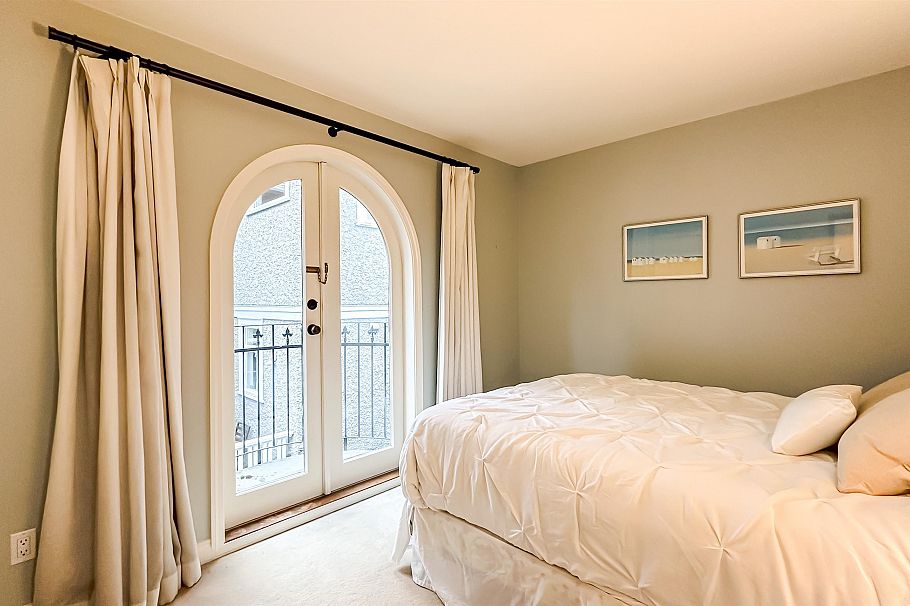 1737 W 16th Avenue Vancouver, BC - 31