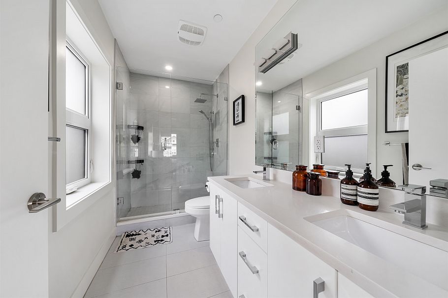 1758 E 14th Avenue Vancouver, BC - 14