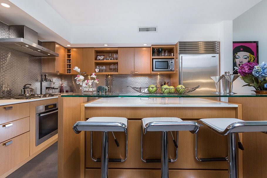 104 1168 Richards Street Vancouver, BC - 1