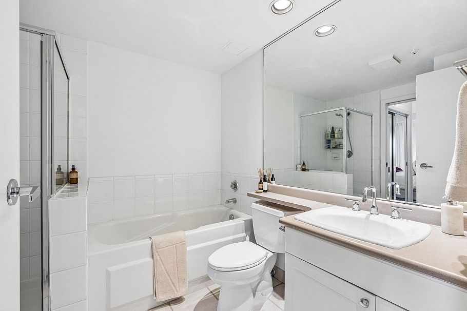 503 1888 York Avenue Vancouver, BC - 9