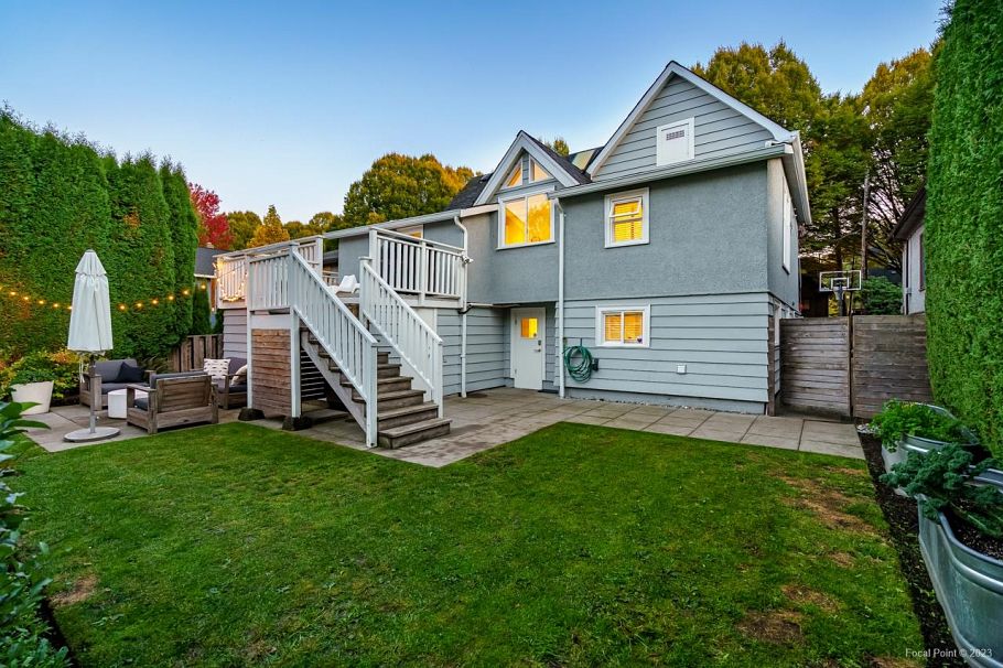 855 E 22nd Avenue Vancouver, BC - 21