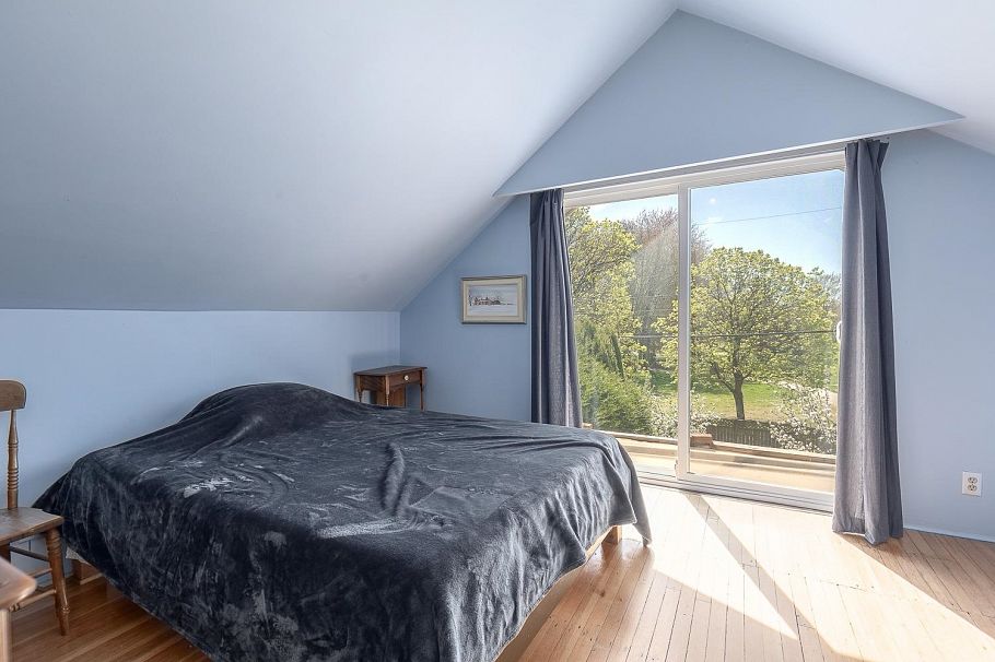 2002 E 13th Avenue Vancouver, BC - 20