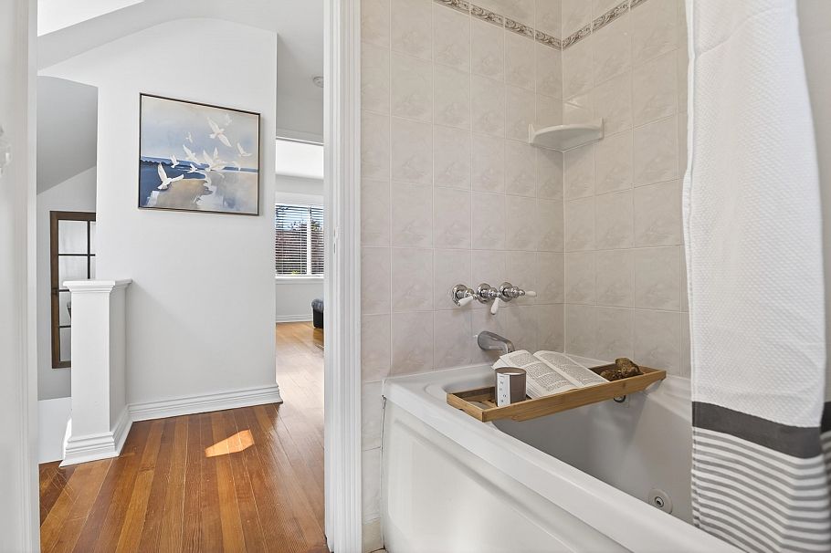 1009 E 14th Avenue Vancouver, BC - 22