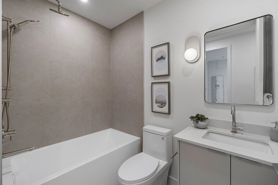 1 4963 Chester Street Vancouver, BC - 21